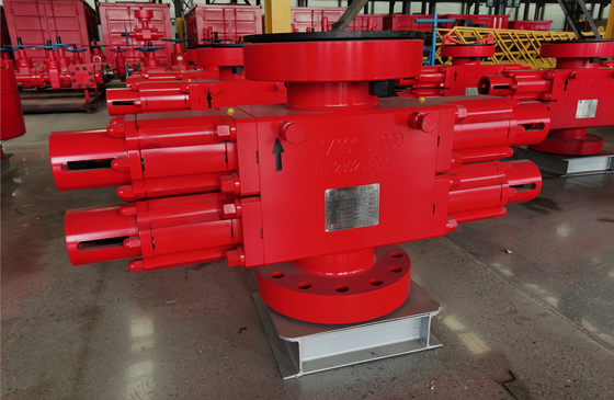 ম্যানুয়াল ডাবল রাম BOP চাপ 5000PSI 7-1/16 "অয়েলফিল্ড ড্রিলিং ব্লোআউট প্রতিরোধক
